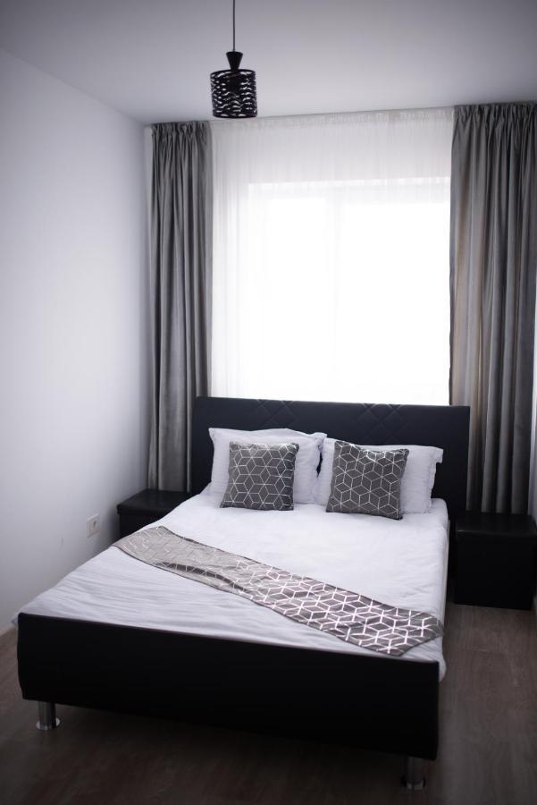 Apartament Denissia Gran Varadino Esterno foto