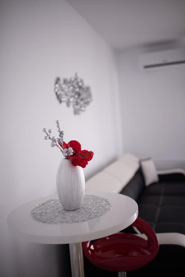 Apartament Denissia Gran Varadino Esterno foto
