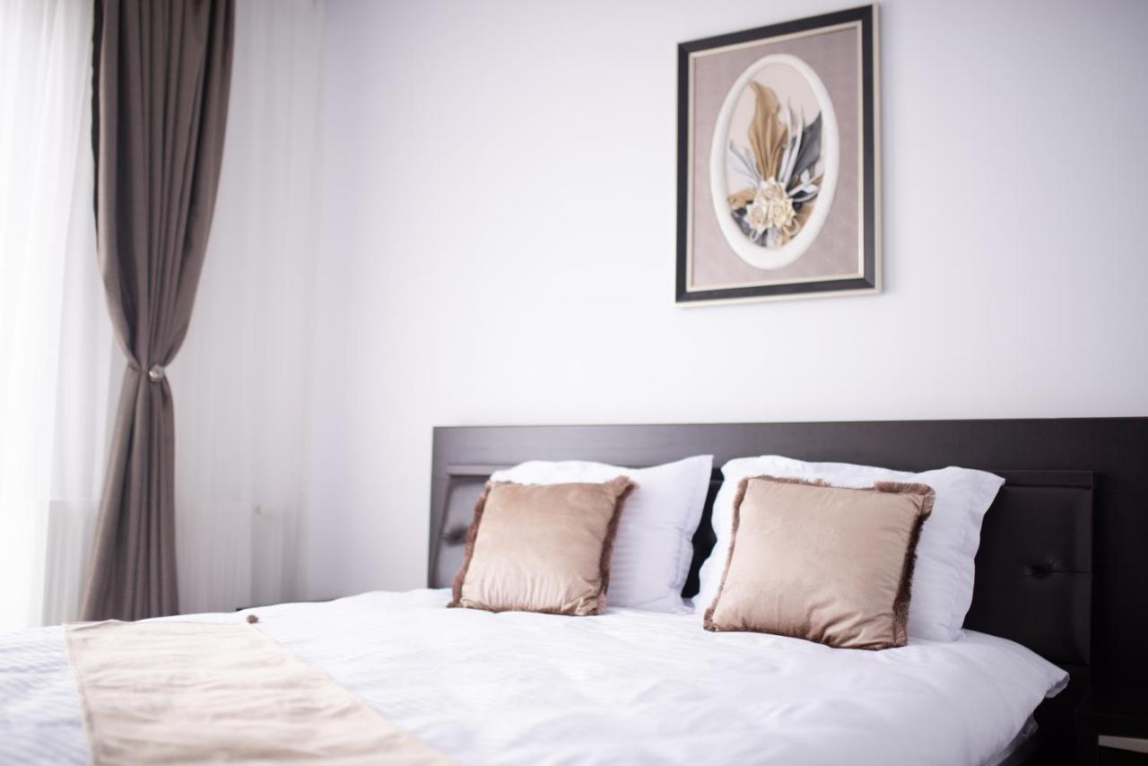 Apartament Denissia Gran Varadino Esterno foto